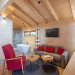 Baumhotel Hotel *