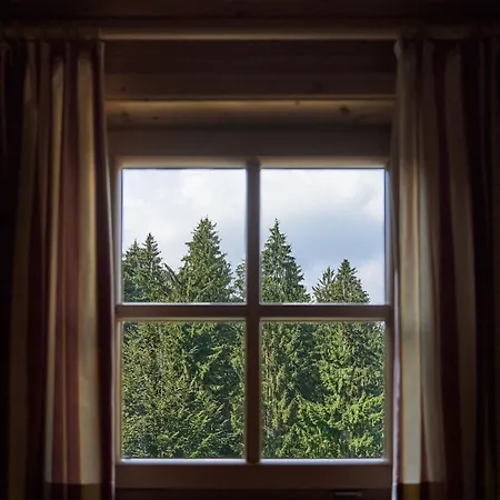 Baumhotel Ξενοδοχείο