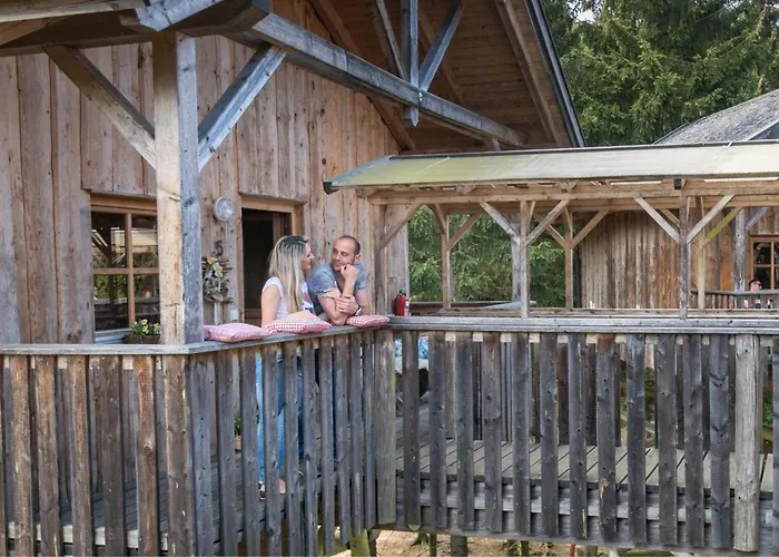 Baumhotel Ξενοδοχείο Kopfing im Innkreis